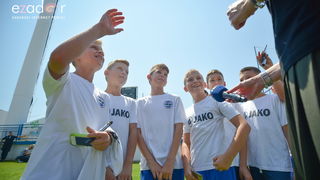 Zadarska vatrena četvorka na Stanovima se družila s mladim zadarskim nogometašima Zadarska vatrena četvorka na Stanovima se družila s mladim zadarskim nogometašima