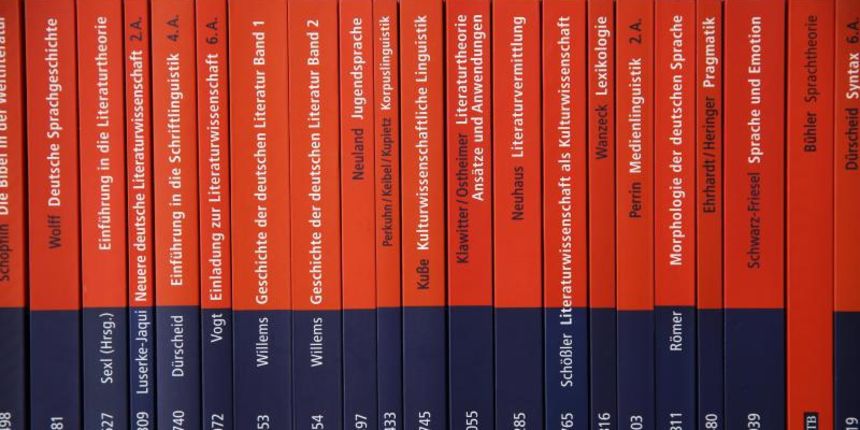 01.07.2013., Zadar – Otvorenje Austrijske citaonice “Dr. Alois Mock” na Trgu kneza Viseslava. Photo: Filip Brala/PIXSELL 01.07.2013., Zadar – Otvorenje Austrijske citaonice “Dr. Alois Mock” na Trgu kneza Viseslava. Photo: Filip Brala/PIXSELL