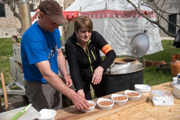 Drugi Planinarski pohod “Hajdemo do Vrane” 2. travnja 2016. Foto: Vinko Pešić