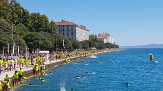 Sasvim osoban doživljaj – 10. dm Millennium Jump sa zadarske rive. Foto: Mladen Malik Barba Sasvim osoban doživljaj – 10. dm Millennium Jump sa zadarske rive. Foto: Mladen Malik Barba