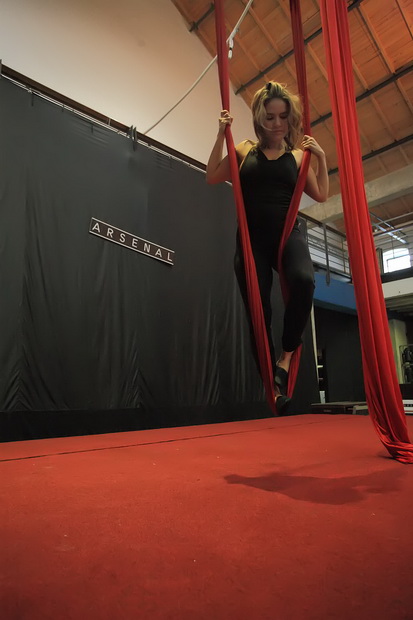 Arsenal: Xiomara Circo Art – ples na svili, Foto: Roberto Lerga Arsenal: Xiomara Circo Art – ples na svili, Foto: Roberto Lerga