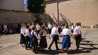 OŠ Zadarski otoci: “Igrajmo se igrajmo-igre dida moga”