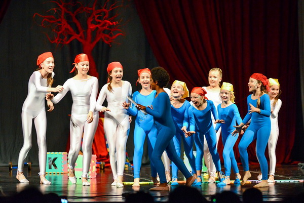 Circo Art u HNK Zadar izveo predstavu “Povratak u prirodu”