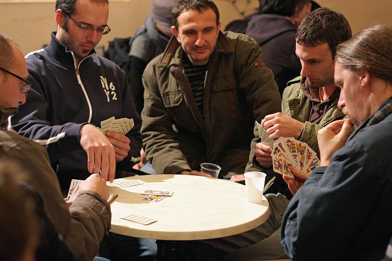 Božićni turnir u briškuli, trešeti i kifamenu