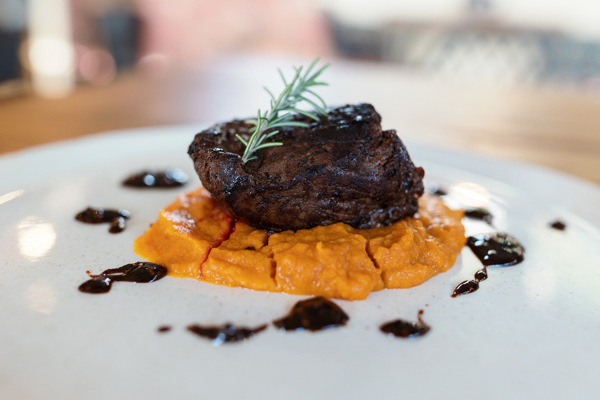 Posjetili smo novootvoreni Public Steak & Burger House u Zadru