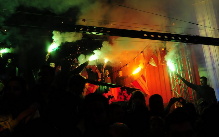 Beograd, 130311.
Nova sezona regionalnog reality show-a Big Brotheru cijoj kuci sudjeluju stanari iz Hrvatske, Makedonije, Srbije, Crne Gore te Bosne i Hercegovine. Stanari su smjesteni u Pionirskom gradu na Kostunjaku.
Na fotografiji: dolazak stanara. Beograd, 130311.
Nova sezona regionalnog reality show-a Big Brotheru cijoj kuci sudjeluju stanari iz Hrvatske, Makedonije, Srbije, Crne Gore te Bosne i Hercegovine. Stanari su smjesteni u Pionirskom gradu na Kostunjaku.
Na fotografiji: dolazak stanara.