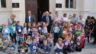 Djeca vrtića Jazine posjetila Gradsku upravu, foto: Grad Zadar Djeca vrtića Jazine posjetila Gradsku upravu, foto: Grad Zadar