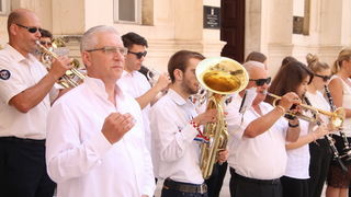 Polaganje lovorovog vijenca na spomen obilježje u povodu Dana antifašističke borbe Polaganje lovorovog vijenca na spomen obilježje u povodu Dana antifašističke borbe