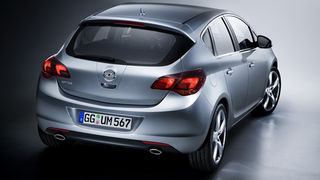 Opel Astra (foto: autoklub.hr) Opel Astra (foto: autoklub.hr)