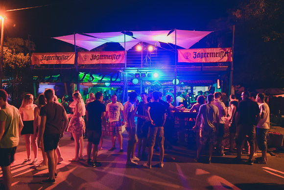 Turanjska fešta u Menfisto baru, 16.7.2015. (foto: Ivan Toman) Turanjska fešta u Menfisto baru, 16.7.2015. (foto: Ivan Toman)