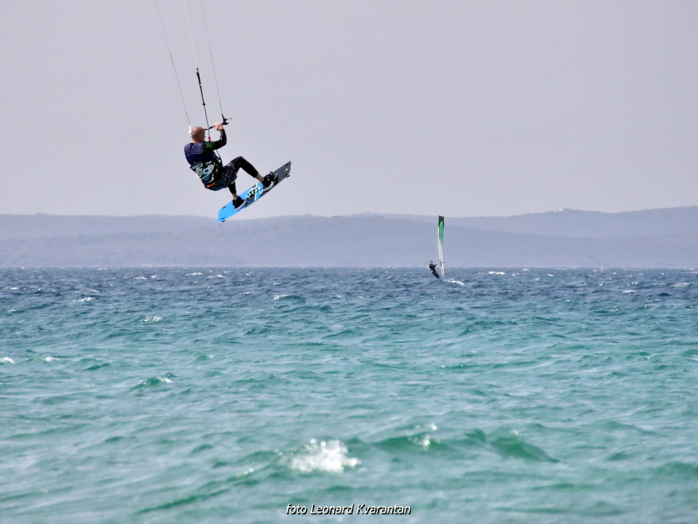Surferi i kiteri guštali u južini na Boriku Surferi i kiteri guštali u južini na Boriku
