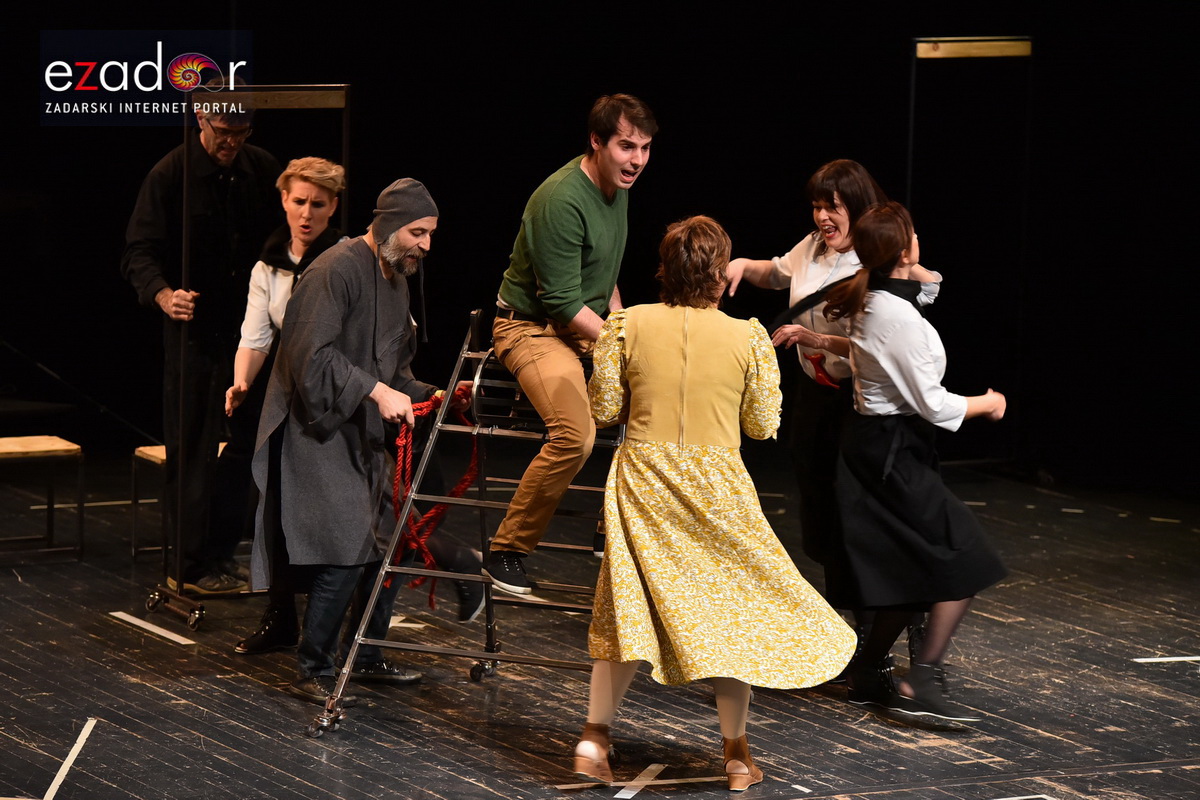 Premijera predstave “Nikome pravo” u Kazalištu lutaka Zadar Premijera predstave “Nikome pravo” u Kazalištu lutaka Zadar