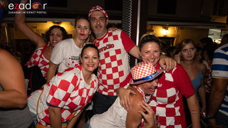 Čudesna noć: Velika fešta ulicama Zadra nakon plasmana Vatrenih u finale SP Čudesna noć: Velika fešta ulicama Zadra nakon plasmana Vatrenih u finale SP