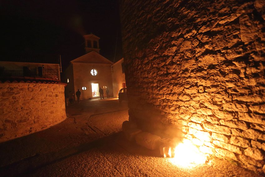 Bibinje: Održana tradicionalna procesija Velikog Petka. Foto: Leo Banić