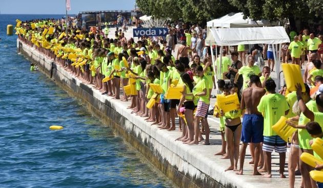 Jubilarni 10. dm Millennium Jump na zadarskoj rivi, Photo: Dino Stanin/PIXSELL