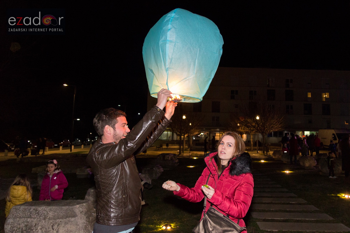 Humanitarni svjetlosni spektakl “Zaželi ljubav” na zadarskom Forumu, 18. veljače 2017. Humanitarni svjetlosni spektakl “Zaželi ljubav” na zadarskom Forumu, 18. veljače 2017.