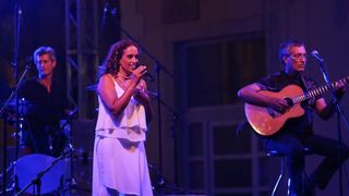 Opis 04.07.2014., Zadar – Na poljani Sime Budinica odrzan je koncert izraelske dive Noe i Love Medicine Banda. Photo: Filip Brala/PIXSELL Autor Filip Brala/PIXSELL Ključne riječi koncert, Noa, concert, konzert, Achinoam Nini, pjevacica, izraelska pjev Opis 04.07.2014., Zadar – Na poljani Sime Budinica odrzan je koncert izraelske dive Noe i Love Medicine Banda. Photo: Filip Brala/PIXSELL Autor Filip Brala/PIXSELL Ključne riječi koncert, Noa, concert, konzert, Achinoam Nini, pjevacica, izraelska pjev