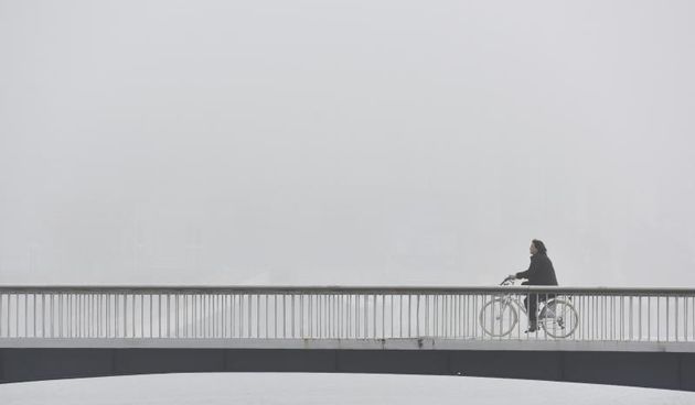 Zadar – Gusta magla vec duze vrijeme se zadrzava nad gradom. Photo: Dino Stanin/PIXSELL