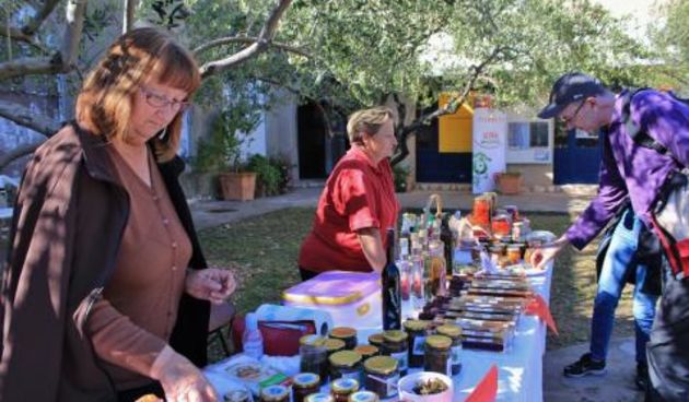 Ljetni sajam otočnih proizvoda. Foto: Naši školji