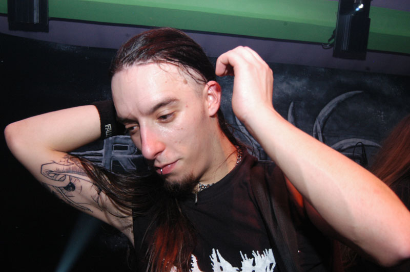 Rising Dream u klubu Satir