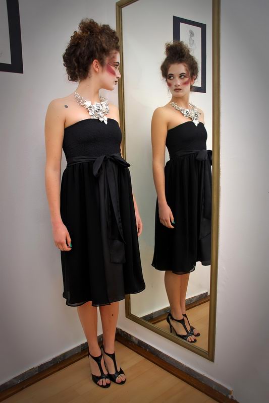 1800 kn; Haljinu dizajnira Klara Dedić: svila (foto: Marin Gospić)