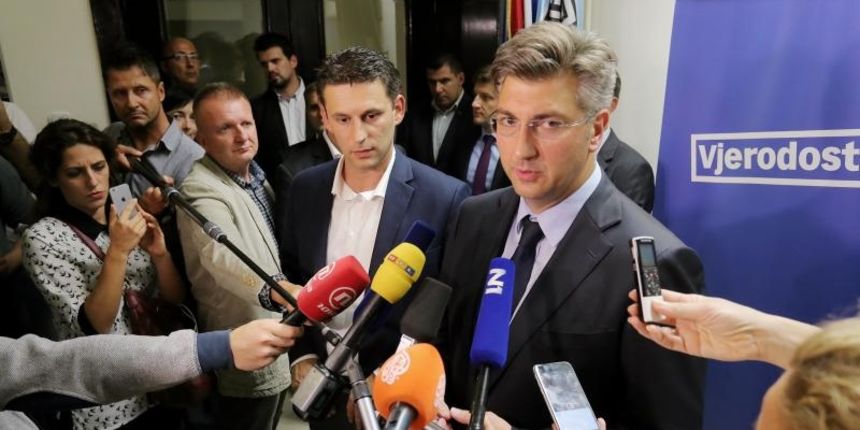 Zavrsio je drugi krug pregovora celnistva HDZ-a i Mosta o poslijeizbornoj suradnji i sastavljanju Vlade. Dogovorena je platforma za buducu stabilnu Vladu i hodogram promjena. Neke od Mostovih uvjeta moguce je ostvariti odmah, a iduci sastanak je najavljen Zavrsio je drugi krug pregovora celnistva HDZ-a i Mosta o poslijeizbornoj suradnji i sastavljanju Vlade. Dogovorena je platforma za buducu stabilnu Vladu i hodogram promjena. Neke od Mostovih uvjeta moguce je ostvariti odmah, a iduci sastanak je najavljen