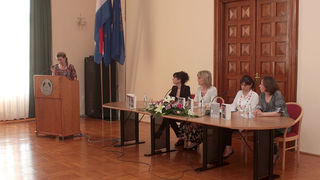 Julianne Eden Bušić predstavila novu knjigu “Živa glava”, Foto: Lucija Juravić Julianne Eden Bušić predstavila novu knjigu “Živa glava”, Foto: Lucija Juravić