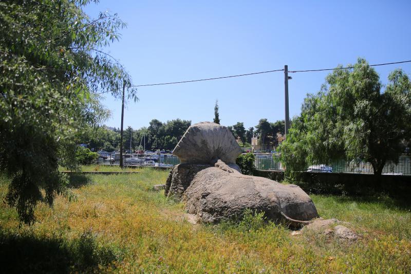 20.06.2013., Zadar – Akcija ciscenja narkomanskih sprica u parku na Brodarici pokraj Sfinge. Photo: Filip Brala/PIXSELL Autor Filip Brala/PIXSELL KLJUČNE RIJEČI ciscenje, sfinga, Brodarica, akcija mladih, narkomanija 20.06.2013., Zadar – Akcija ciscenja narkomanskih sprica u parku na Brodarici pokraj Sfinge. Photo: Filip Brala/PIXSELL Autor Filip Brala/PIXSELL KLJUČNE RIJEČI ciscenje, sfinga, Brodarica, akcija mladih, narkomanija