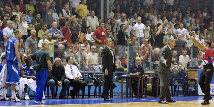 Zadar – Cibona 03.09.2007. Prva polovica utakmice