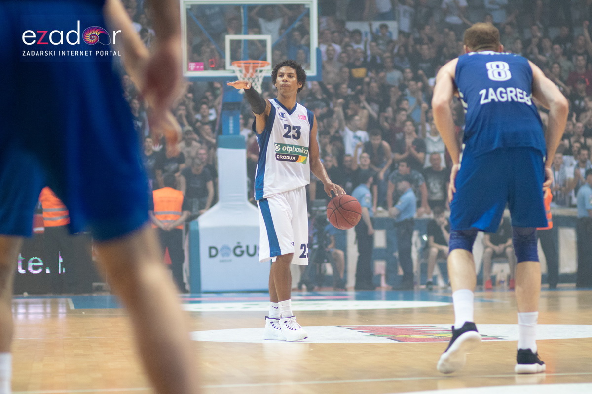 Polufinale doigravanja HT Premijer lige, 1. utakmica: KK Zadar – KK Cibona 89-78