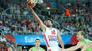 05.09.2015., Arena Zagreb, Zagreb – EuroBasket 2015., skupina C, 01. kolo, Hrvatska – Slovenija. Foto: PIXSELL 05.09.2015., Arena Zagreb, Zagreb – EuroBasket 2015., skupina C, 01. kolo, Hrvatska – Slovenija. Foto: PIXSELL