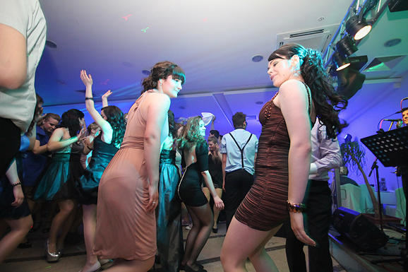 Maturalna večer Ekonomske škole (foto:Saša Čuka) Maturalna večer Ekonomske škole (foto:Saša Čuka)