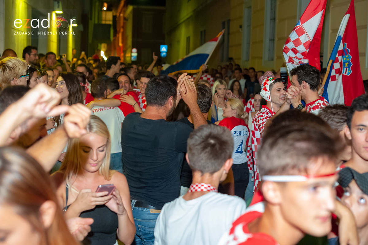 Zadar je gorio: Velika fešta nakon plasmana Vatrenih u finale Svjetskog prvenstva