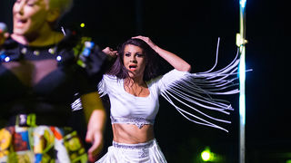 Mještani Bibinja sinoć su uživali u vrhunskom koncertu grupe Colonija na sportskom centru Crljenica Mještani Bibinja sinoć su uživali u vrhunskom koncertu grupe Colonija na sportskom centru Crljenica