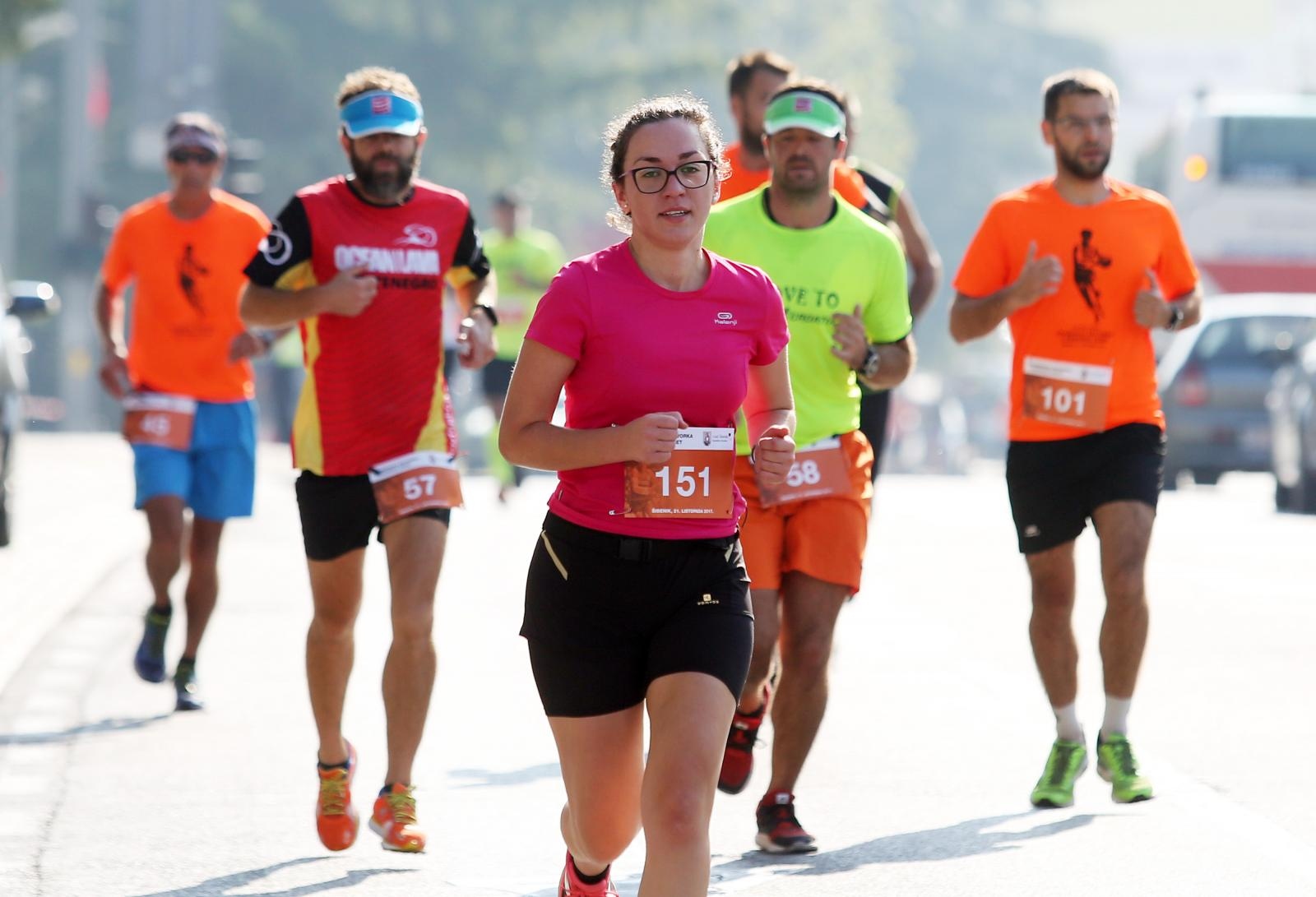 Šibenik: Dječja te utrke Šibenskih deset & Draženova četvorka povodom 53. rođendana Dražena Petrovića Šibenik: Dječja te utrke Šibenskih deset & Draženova četvorka povodom 53. rođendana Dražena Petrovića