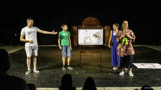 Gesta na Kapetanskom: Premijera predstave Pila naopako