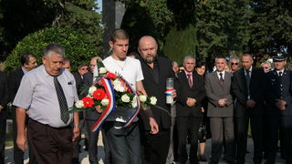 Image 1054181 (auto)