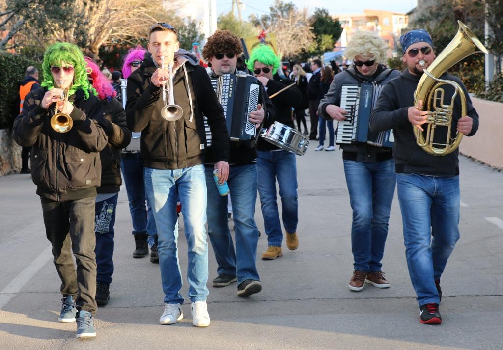 2. Međunarodna karnevalska povorka Virskih maškara