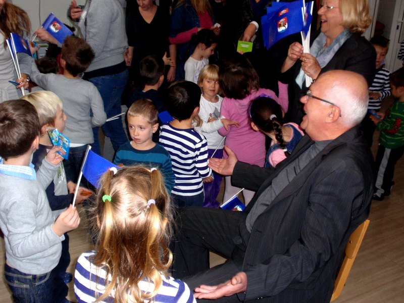 Dječji vrtić Ciciban uputio Sunčevu čestitku svome gradu Dječji vrtić Ciciban uputio Sunčevu čestitku svome gradu