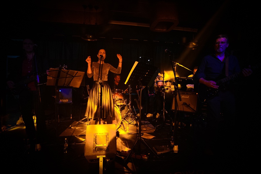 Elena Stela & Songbusters  rasplesali Zadrane ; foto Iva Perinčić