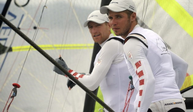 Zadar, 030909. Europsko prvenstvo u jedrenju za klasu 49er 2009. Danas je cetvrti dan Europskog prvenstva u jedrenju za klasu 49er koje se odrzava u Zadru u organizaciji JK Uskok. Danas su pocele finalne regate koje se jedre u zlatnoj za medalju i srebrno