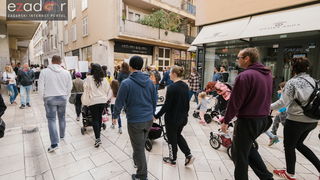 Prosvjedni skup roditelja protiv politike obaveznog cijepljenja Prosvjedni skup roditelja protiv politike obaveznog cijepljenja