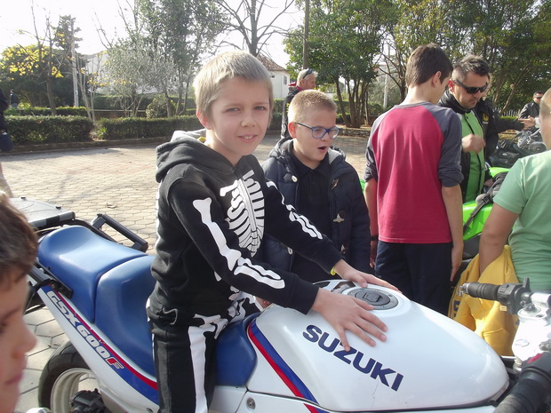 “Beštije” posjetile OŠ Šimuna Kožičića Benje “Beštije” posjetile OŠ Šimuna Kožičića Benje