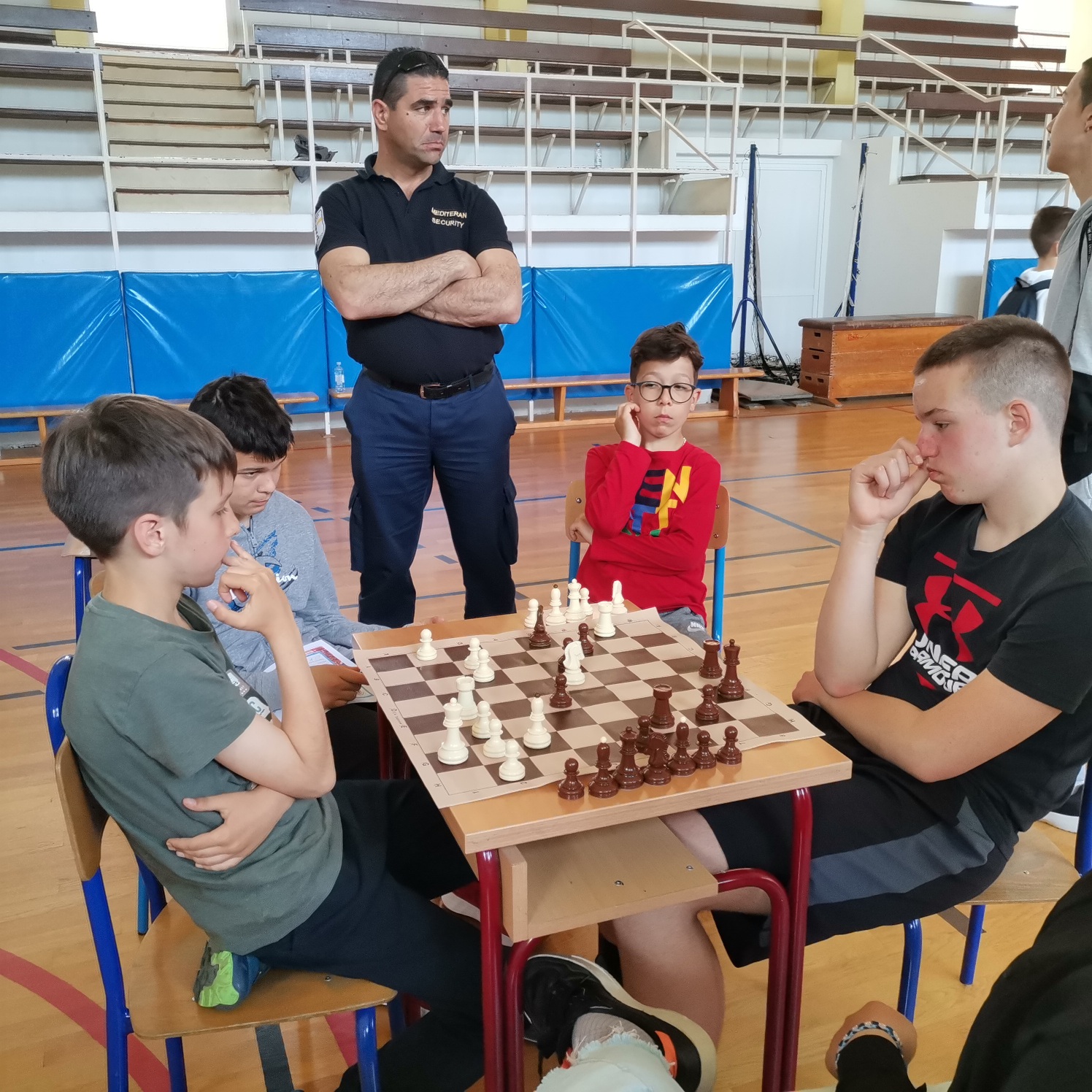 Osnovna škola Krune Krstića bila domaćin prijateljskog međuškolskog turnira u šahu Osnovna škola Krune Krstića bila domaćin prijateljskog međuškolskog turnira u šahu