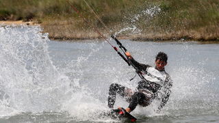Zadar, 230610.
Bura na podrucju Nina najvise razveseli surfere i kitere koji uzivaju surfajuci okolnim plazama.
Foto : Vladimir Ivanov / CROPIX
