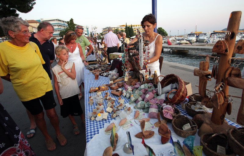 Biograd: Večer starih zanata i rukotvorina (foto: Marin Gospić)