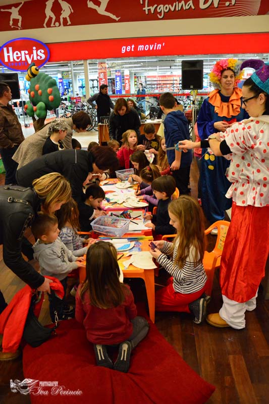 Image 681461 (auto) Image 681461 (auto)