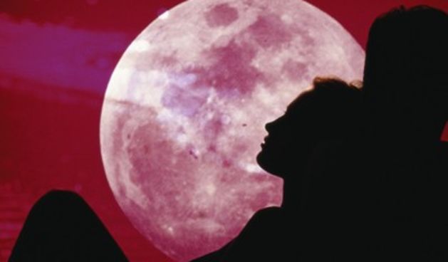 Ljubav; Mjesec; Muškarac i žena (Tportal.hr)