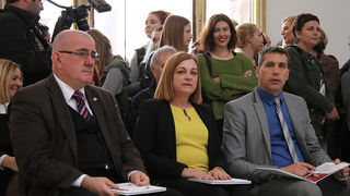 Image 432651 (auto) Image 432651 (auto)