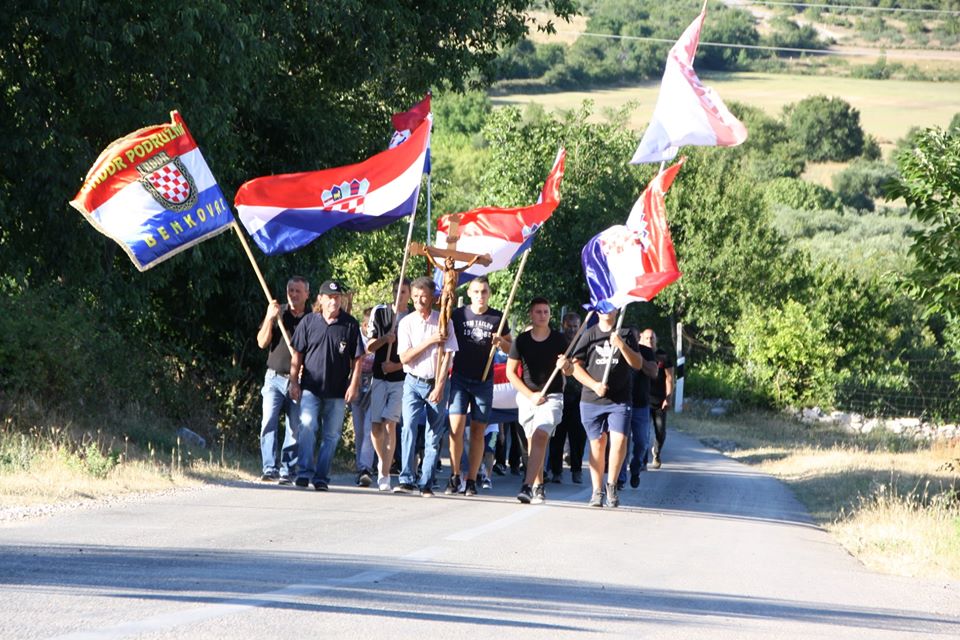 Koracima nade u istinu